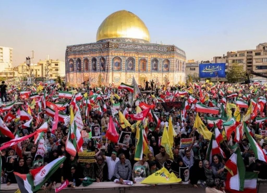 250614-tehran-dome-rock-protest-mn-1410-9a9004